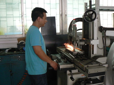 精密機械零件加工