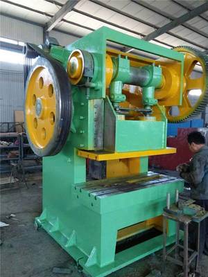 【龍門沖床模具產(chǎn)地-廣東龍門沖床模具-銀龍機(jī)械(查看)圖片】龍門沖床模具產(chǎn)地-廣東龍門沖床模具-銀龍機(jī)械(查看) - 諸城市銀龍機(jī)械廠